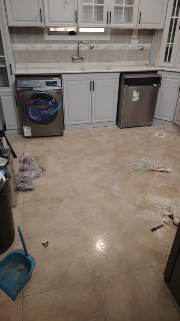 فني فك مطابخ جده