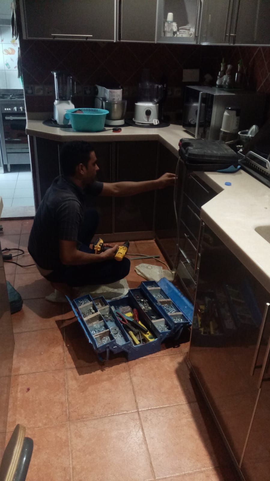 فني تصليح مطابخ المنيوم في جده