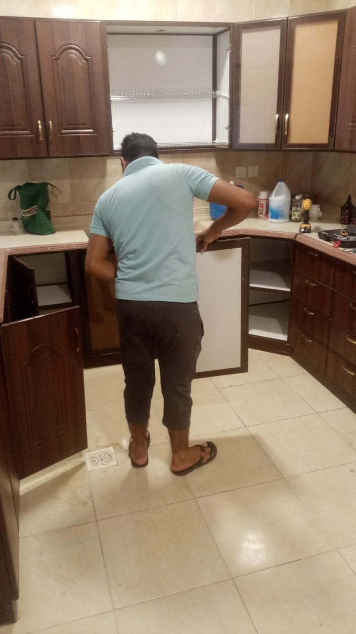 معلم صيانة مطابخ ألمنيوم في حي الرحاب