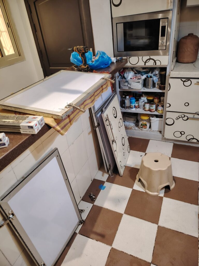 معلم دواليب المطبخ الألمنيوم بجدة
