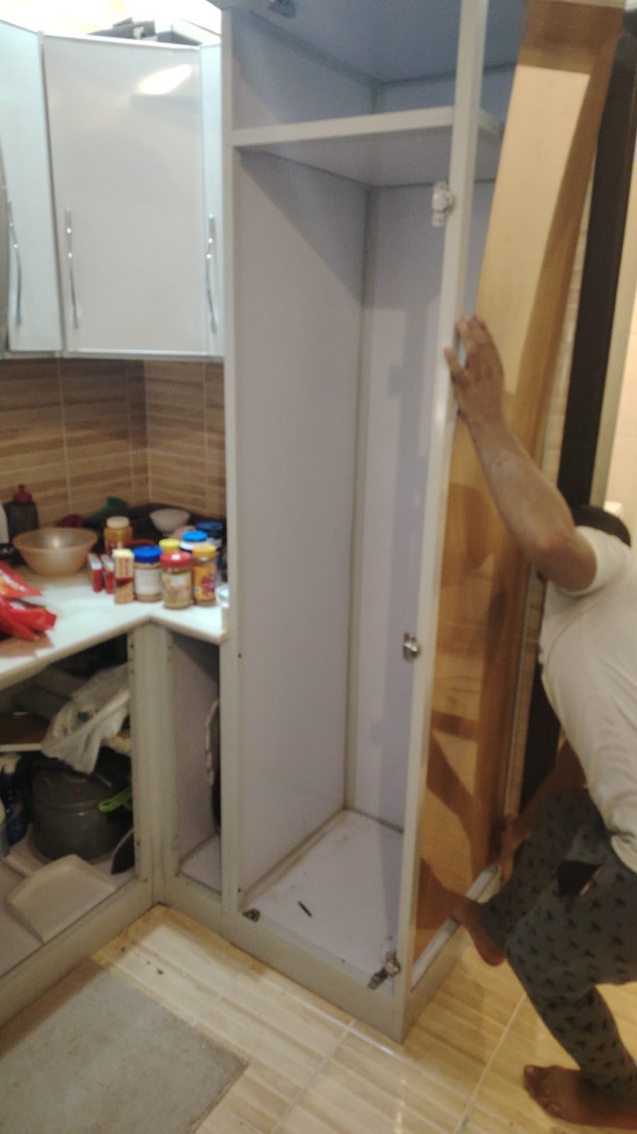 تصليح مفصلات دولاب بجدة