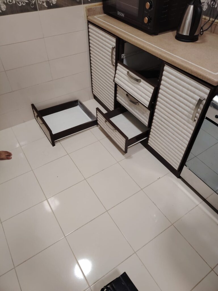 فني صيانة وتركيب مطابخ بجدة – فني محترف يقدم حلول شاملة وجودة مضمونة