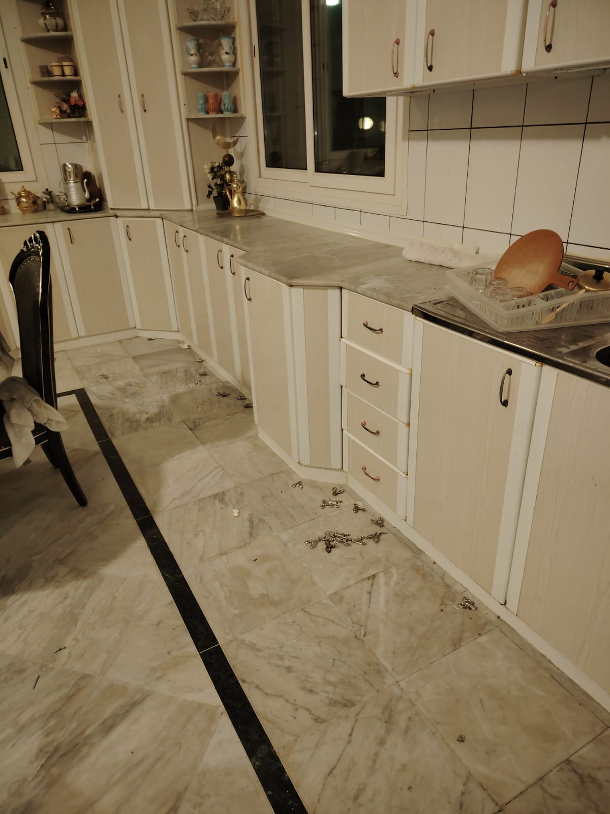 فني صيانة وتركيب مطابخ ألمنيوم بجدة – فني محترف بأسعار تنافسية