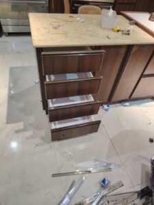 صيانة أدراج المطبخ بجدة