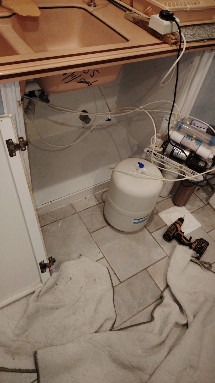 ترميم مطابخ بجدة – تجديد مطبخك بخبرة عالية وأسعار تنافسية