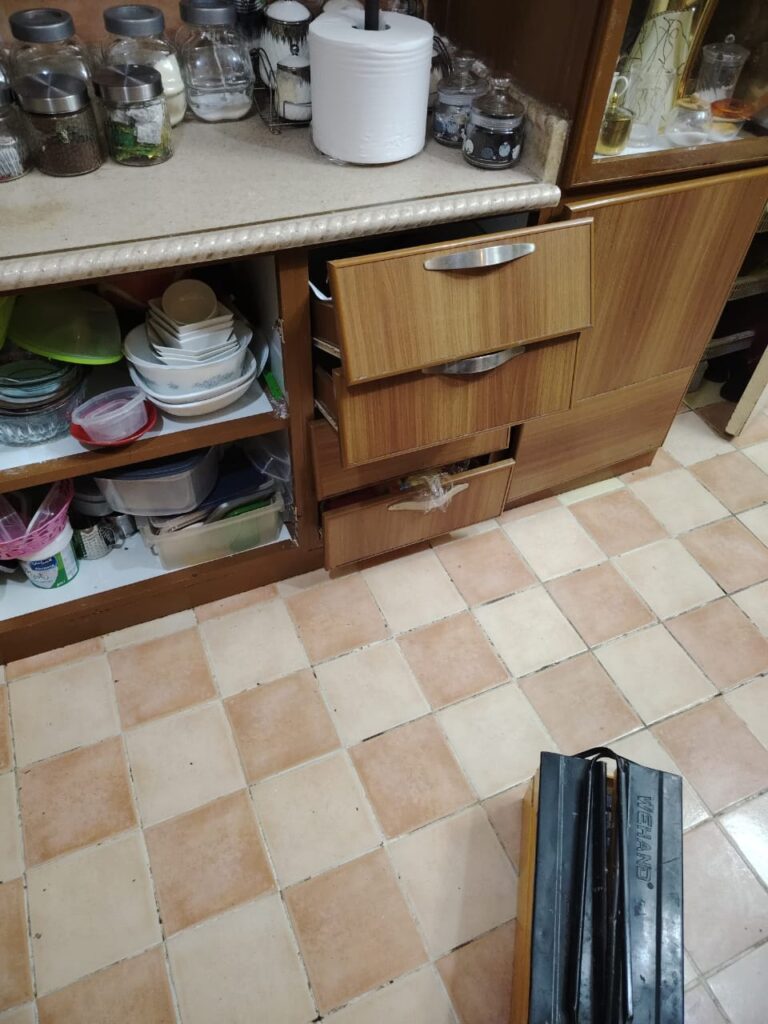 صيانة مطابخ ألمنيوم وخشب بجدة – حلول لكل الأعطال