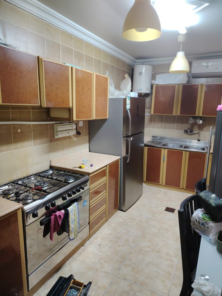 فني تجديد دواليب ومطابخ بجدة