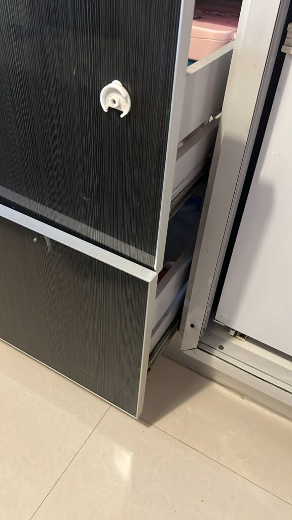 حدمة صيانة أدراج دولاب المطبخ بجدة