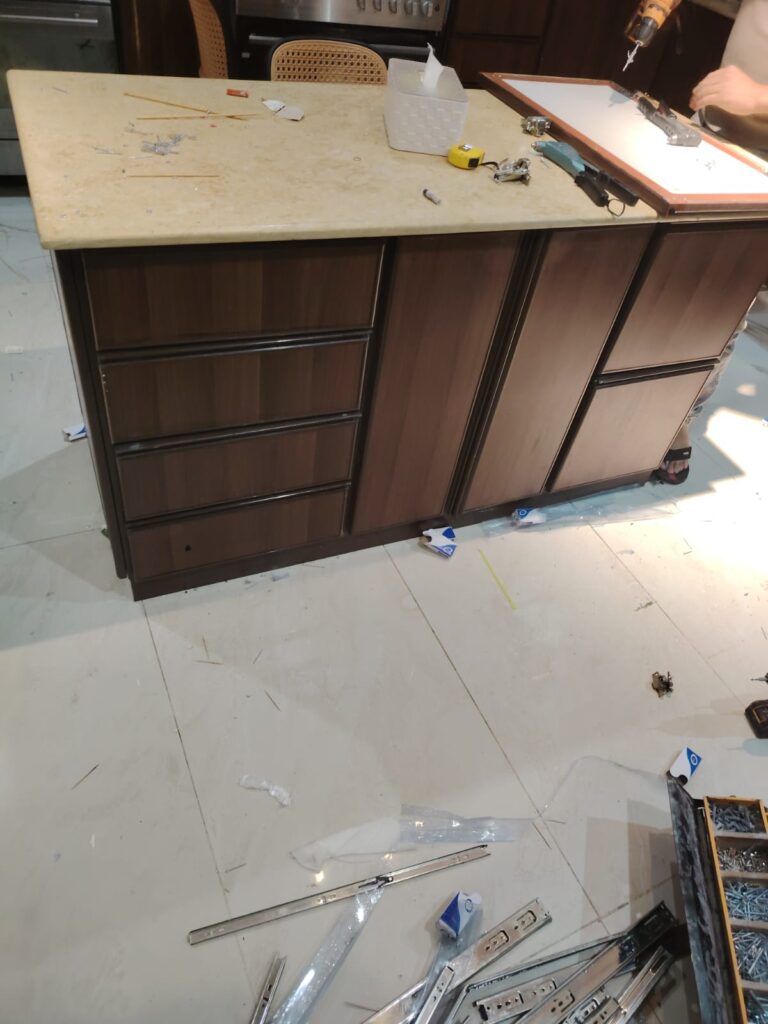 افضل فني صيانة أدراج المطبخ بجدة